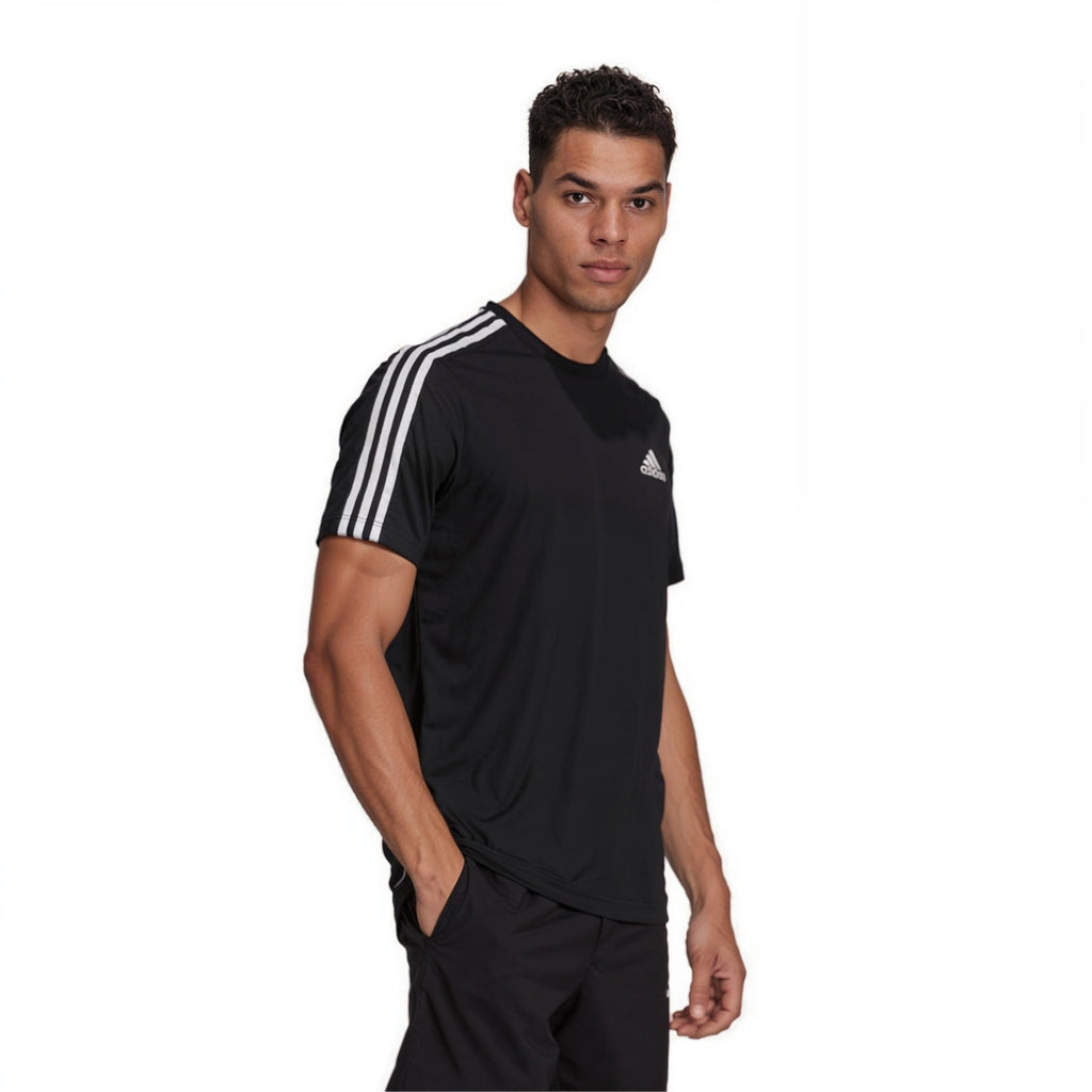 3 Adidas Essentials 3-Streifen-Trainingsshirt (Kaufen Sie 1 und erhalten Sie 3 gratis)