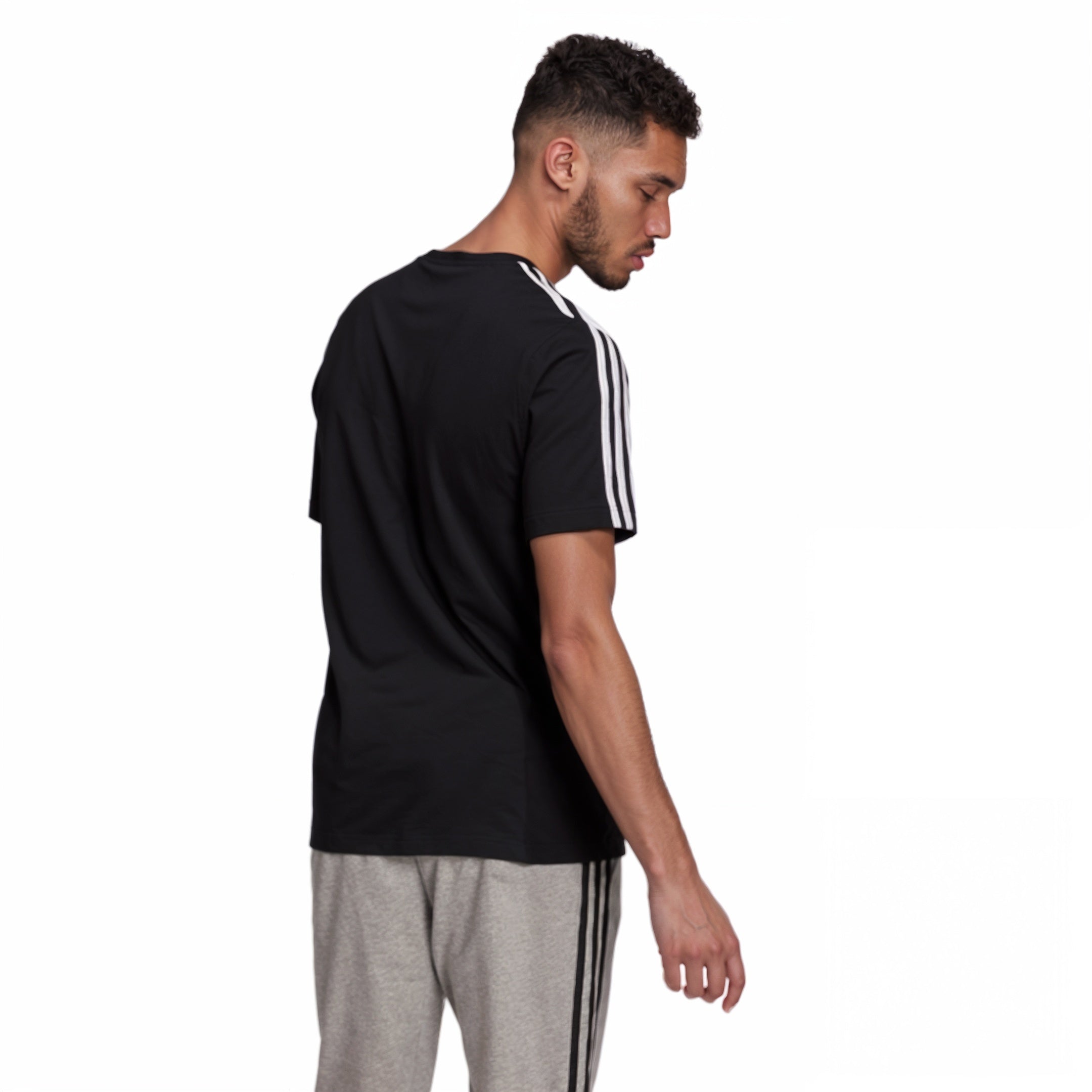 Adidas Essentials 3-Streifen-Trainingsshirt (Kaufen Sie 1 und erhalten Sie 3 gratis)